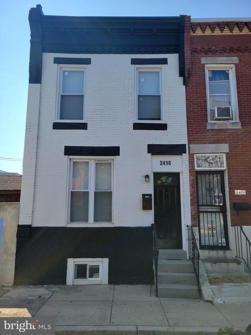 2410 S SHERIDAN ST Property Photo 1