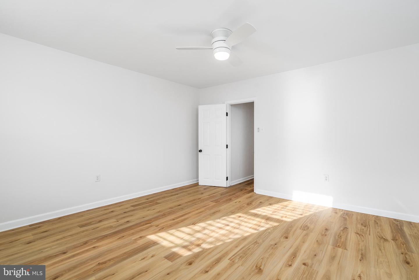 1635 Catharine St Property Photo 17
