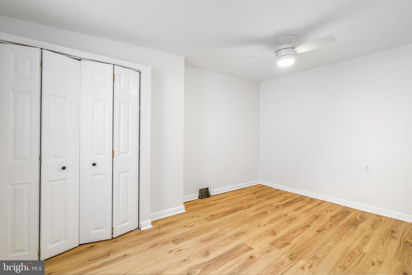 1635 Catharine St Property Photo 19