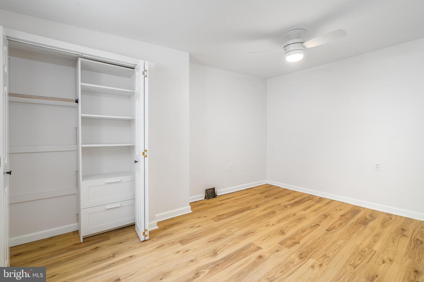1635 Catharine St Property Photo 20