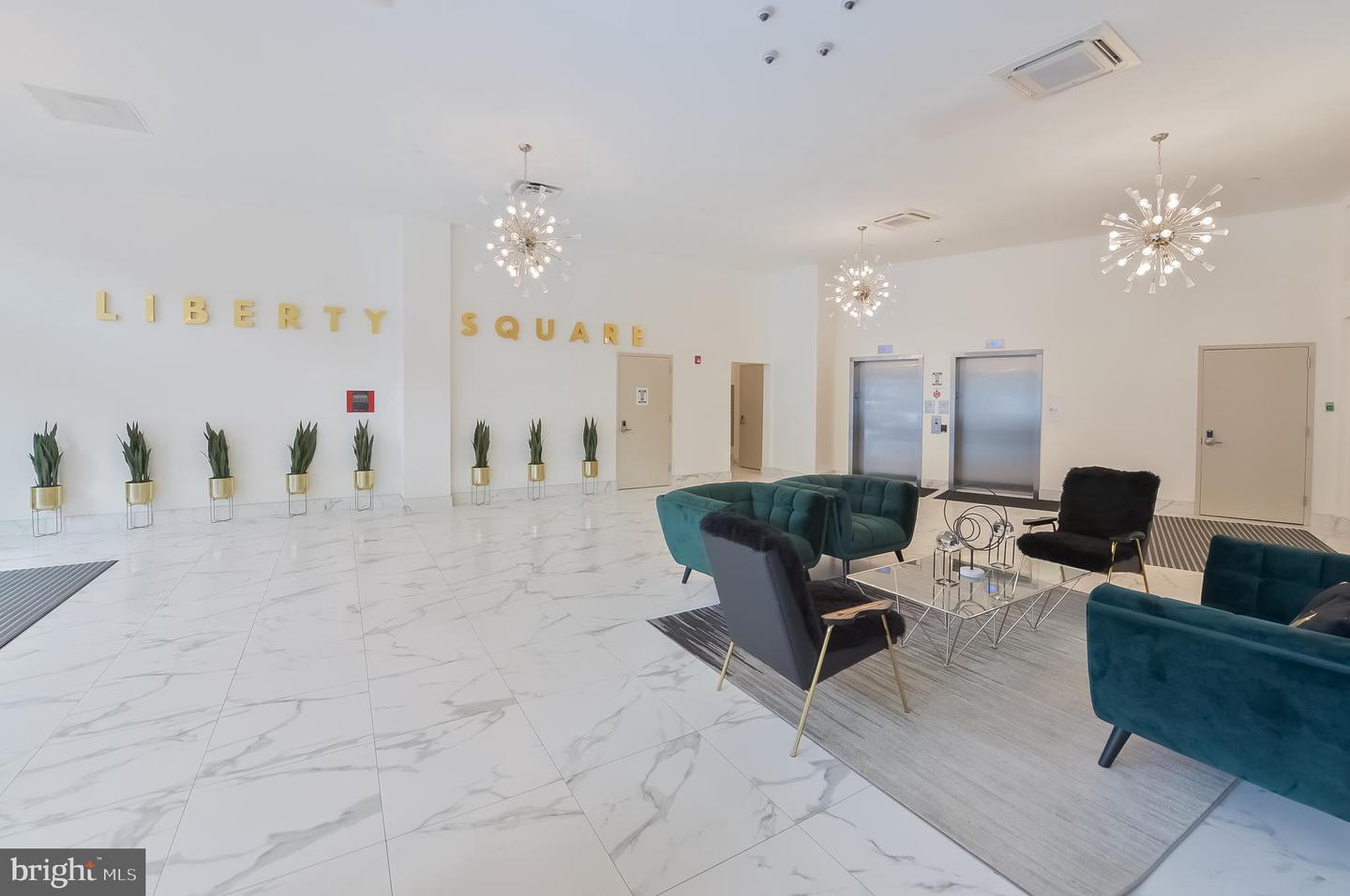 236 Thompson St #b506 Property Photo 12