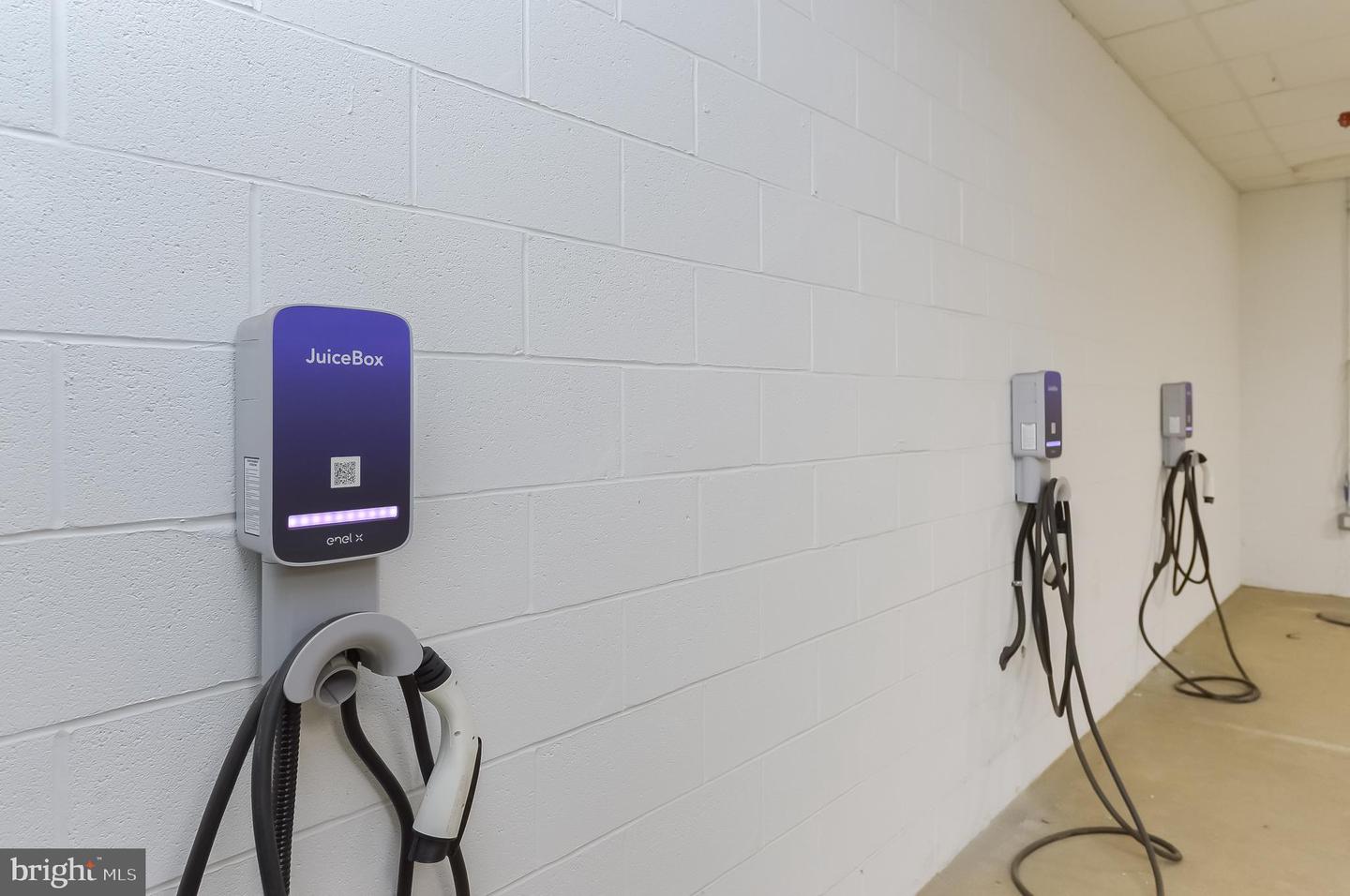 236 Thompson St #b506 Property Photo 34