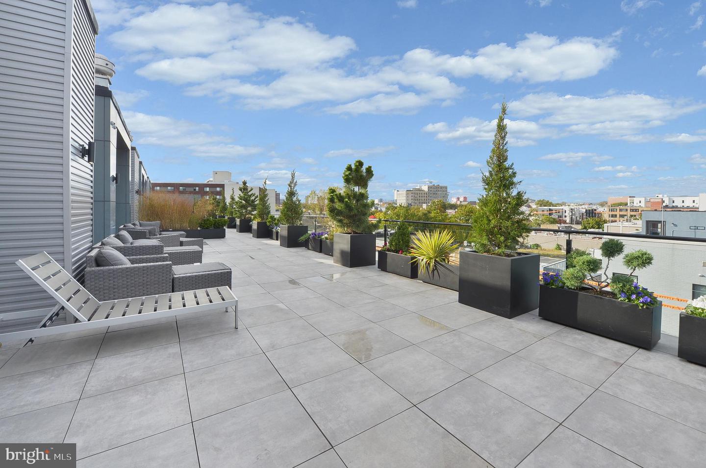 236 Thompson St #b506 Property Photo 39