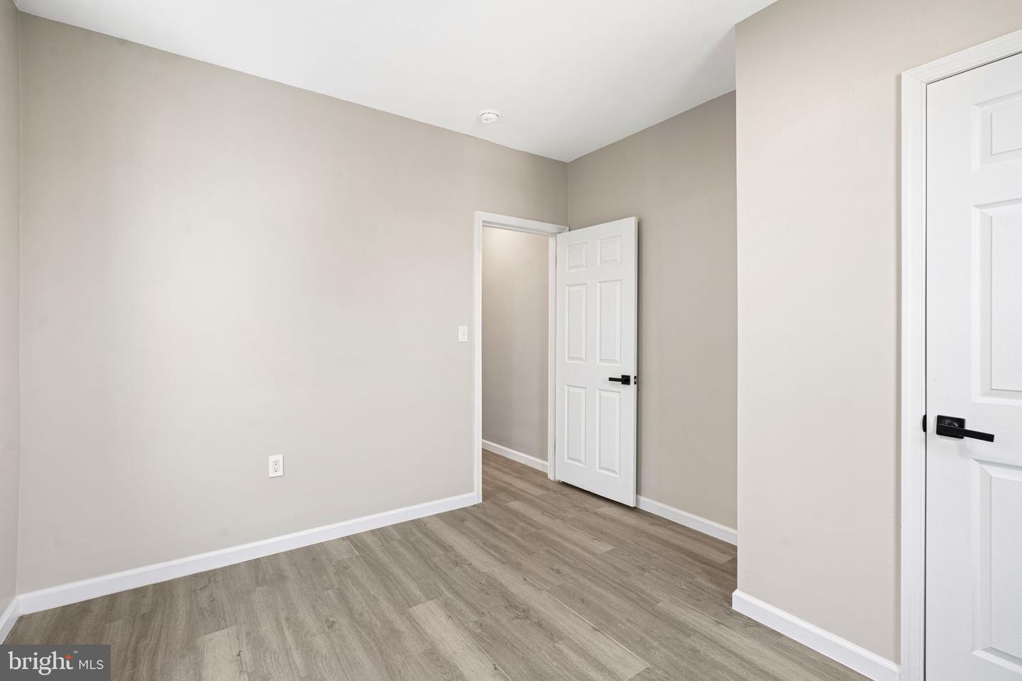 2265 E Clearfield St Property Photo 15