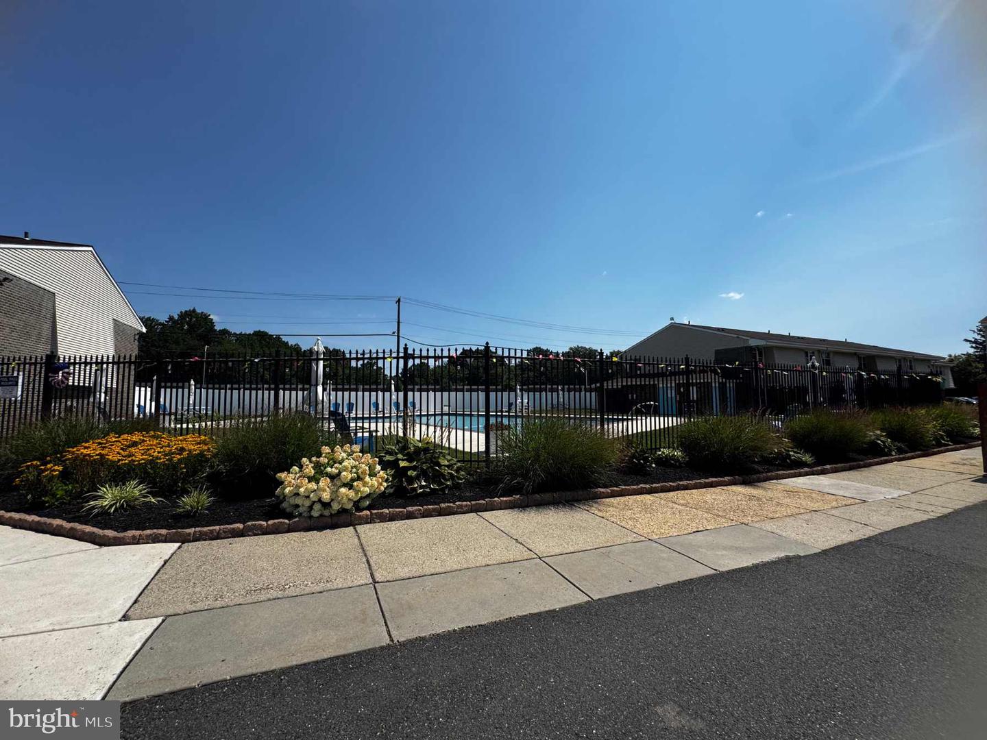 3850-00 Woodhaven Rd #907 Property Photo 10