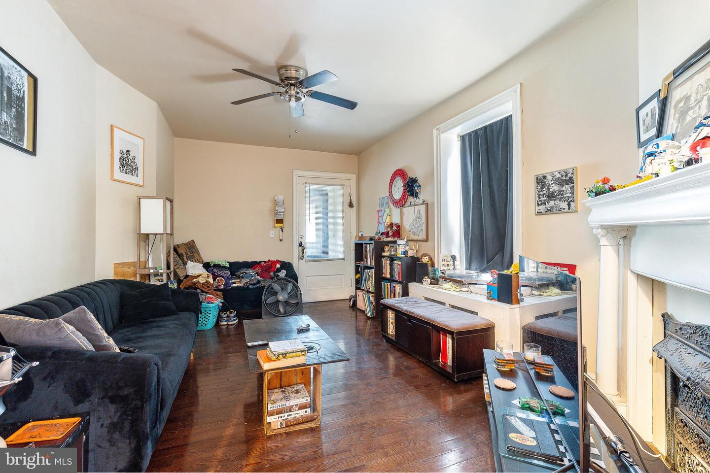5214 Spruce St Property Photo 6