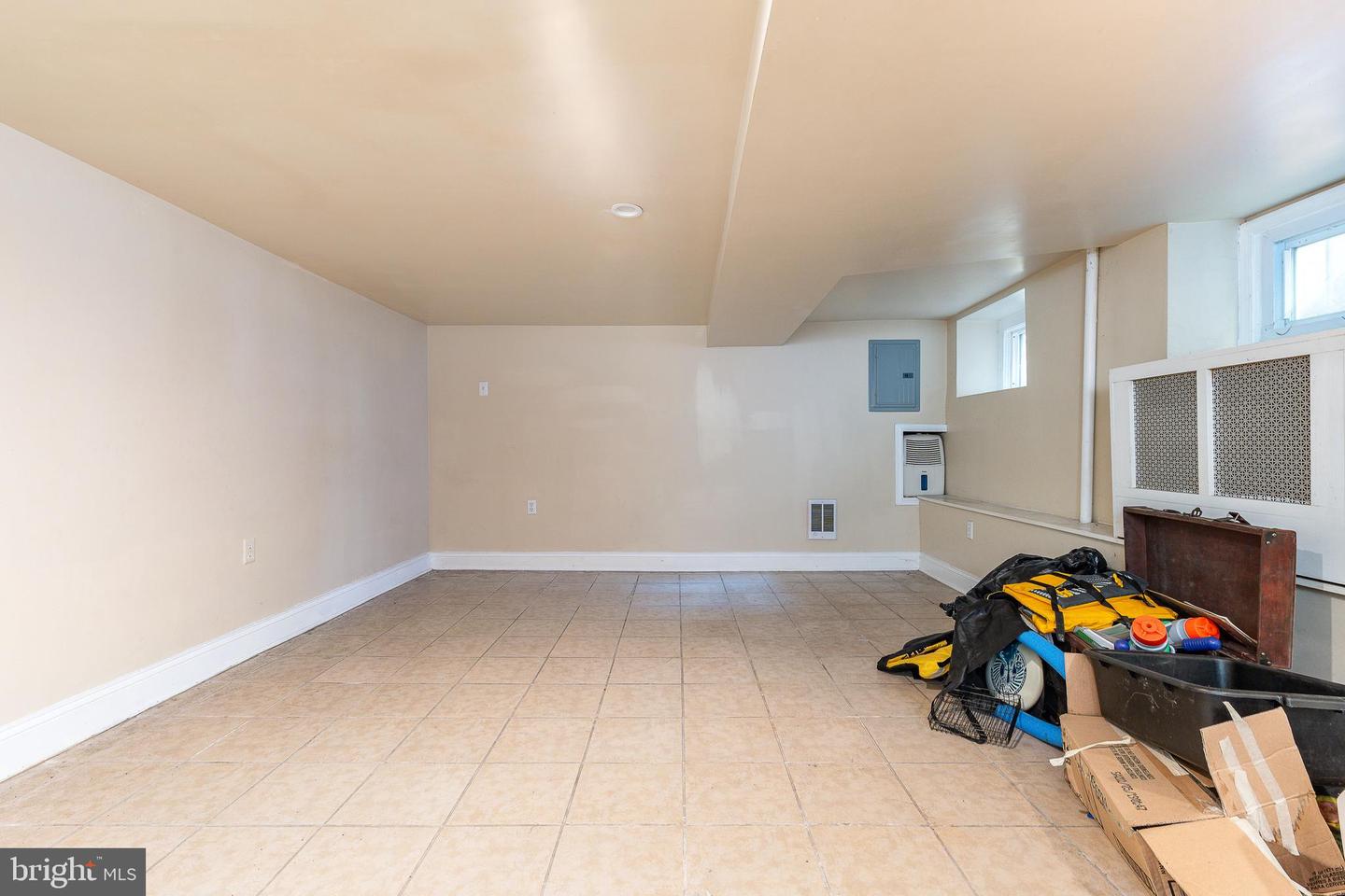 5214 Spruce St Property Photo 14