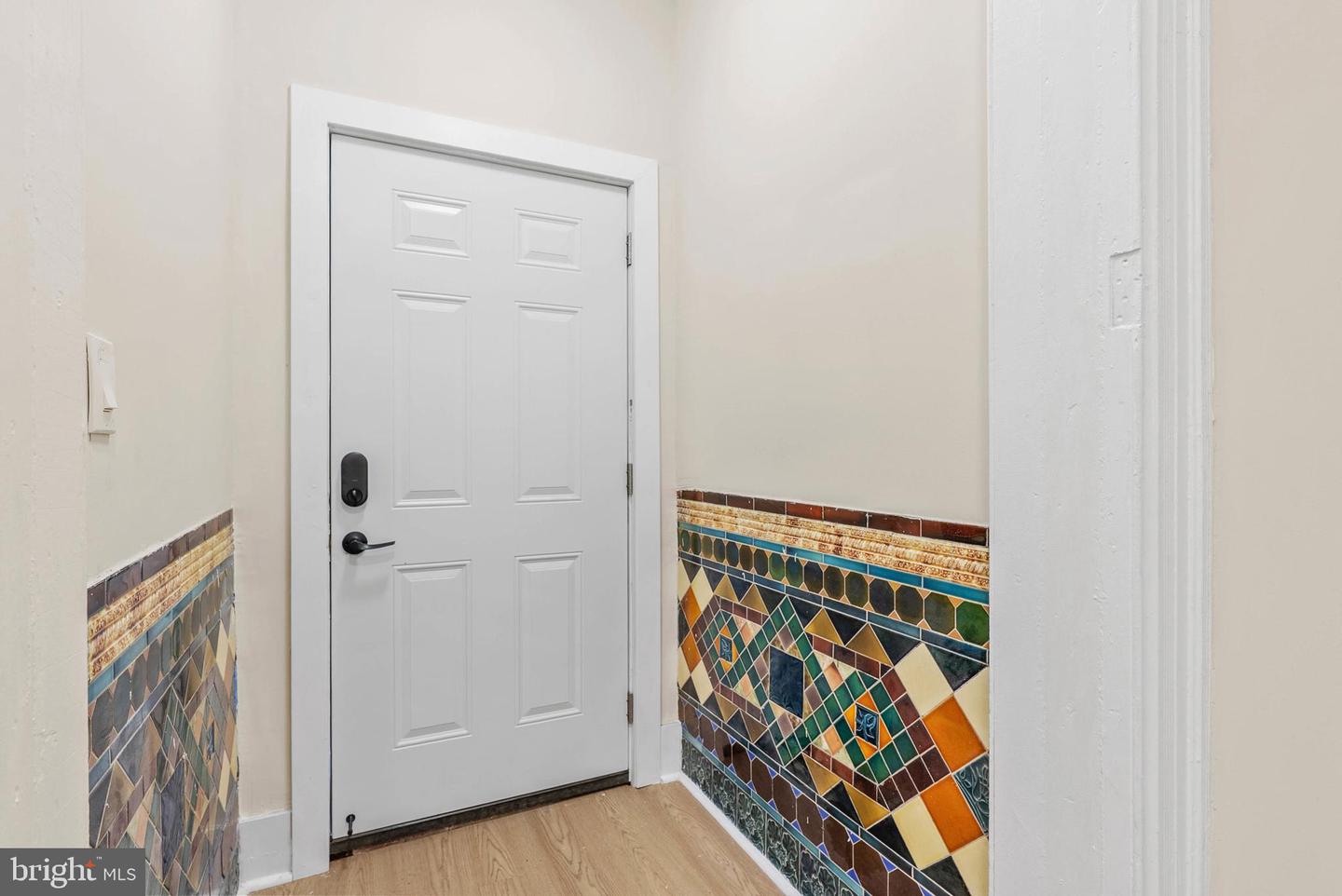 2742 W Montgomery Ave Property Photo 2