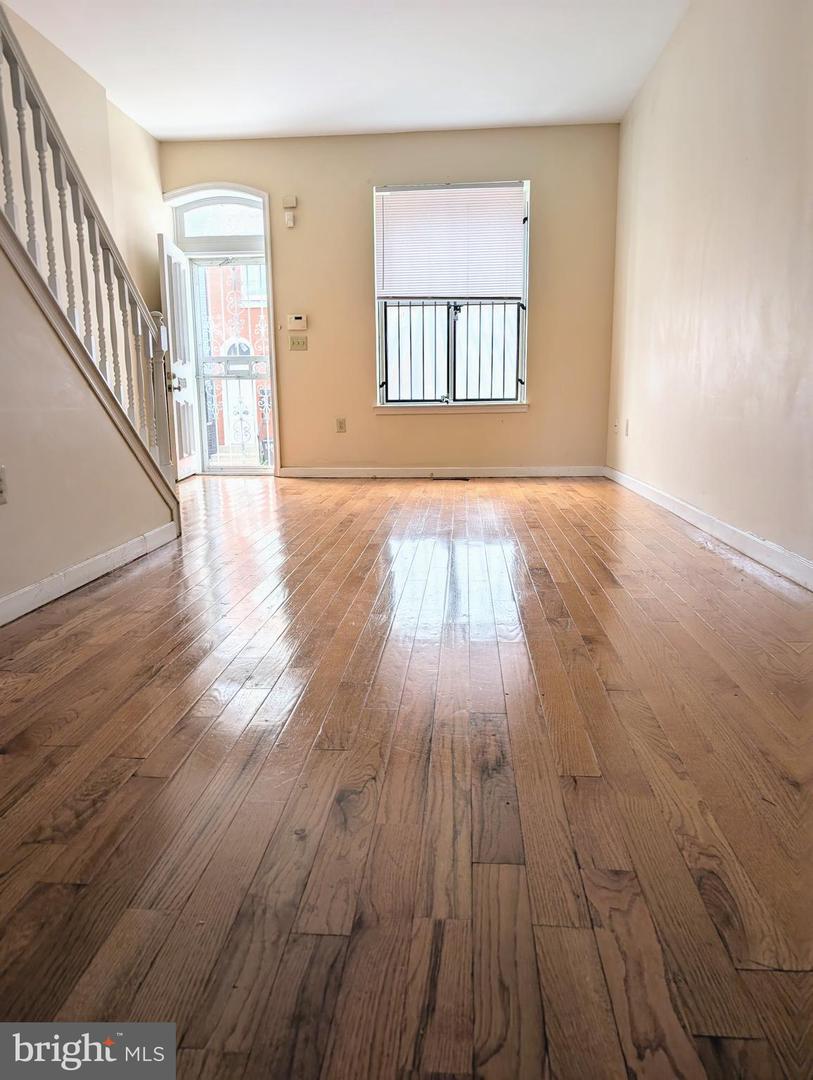 1723 N BOUVIER ST Property Photo 1