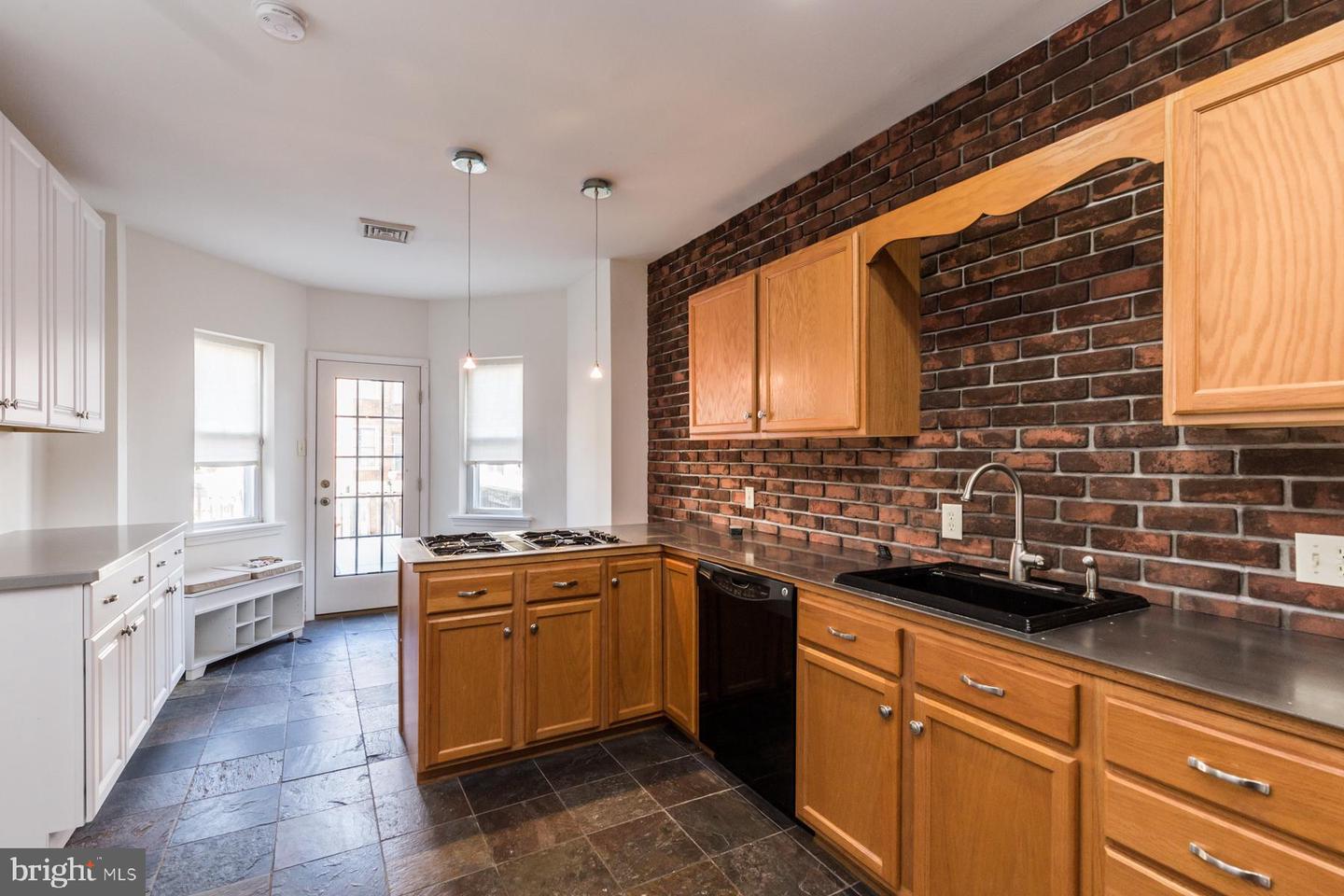4435 Sansom St #2 Property Photo 1