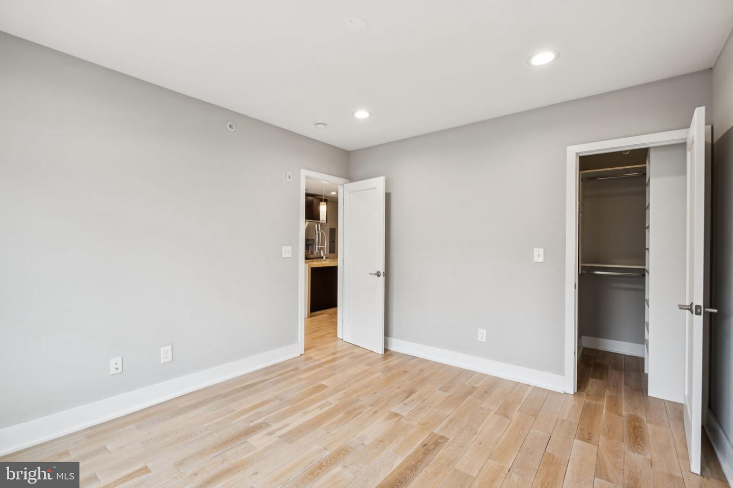 1516 Green St Property Photo 7