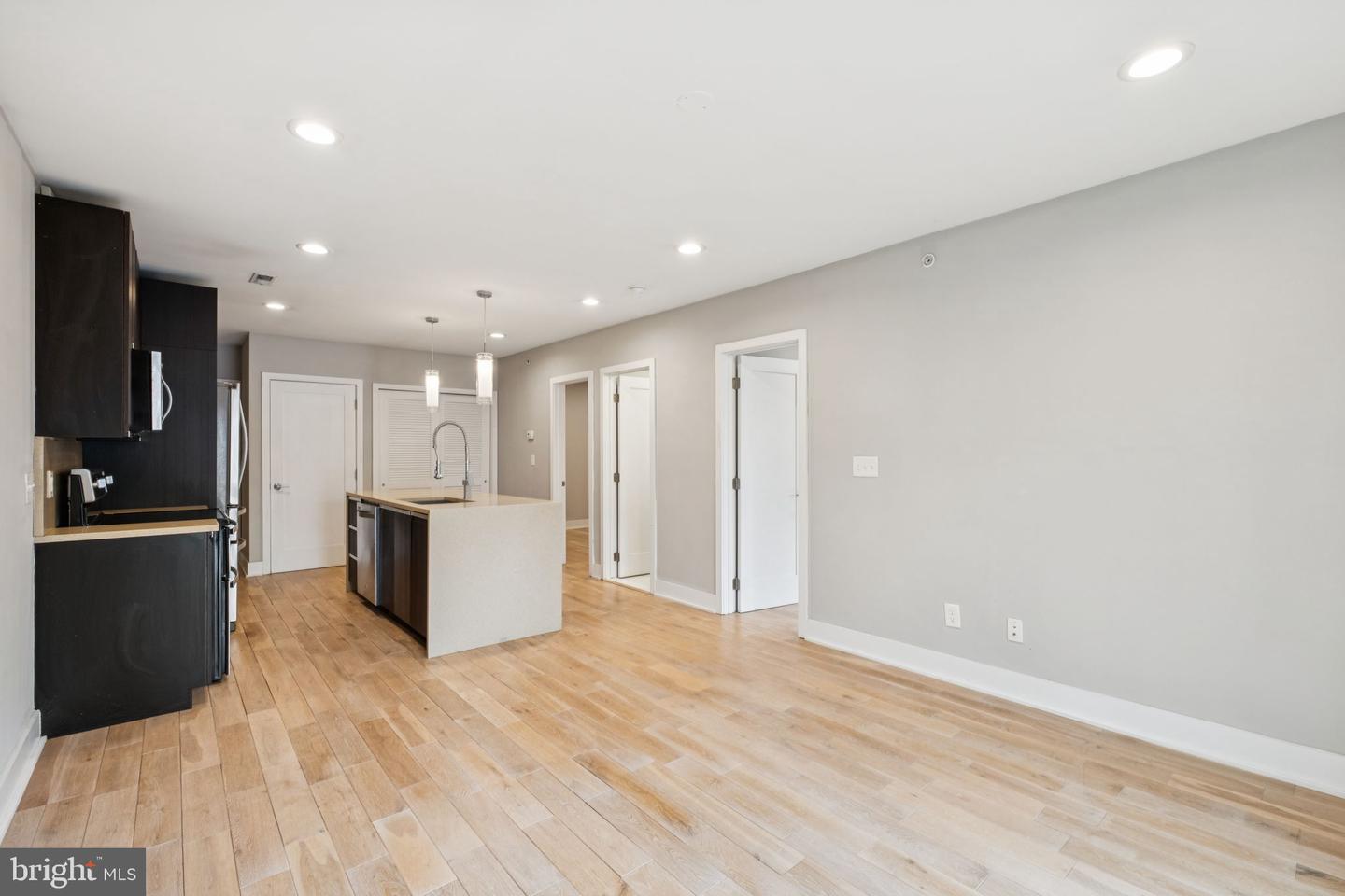 1516 Green St Property Photo 9