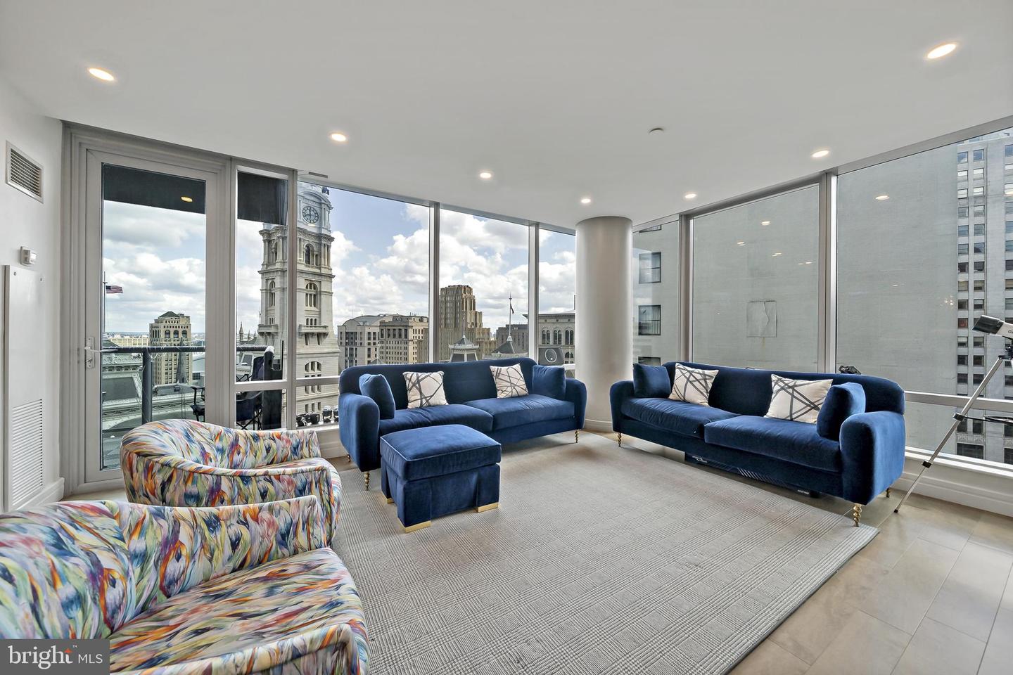 1414 S Penn Sq #22b Property Photo 2