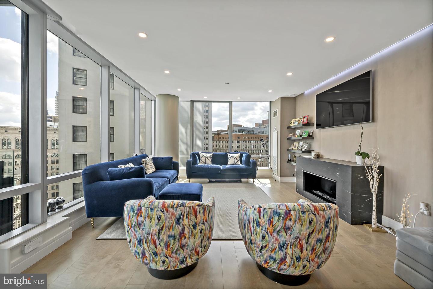 1414 S Penn Sq #22b Property Photo 3