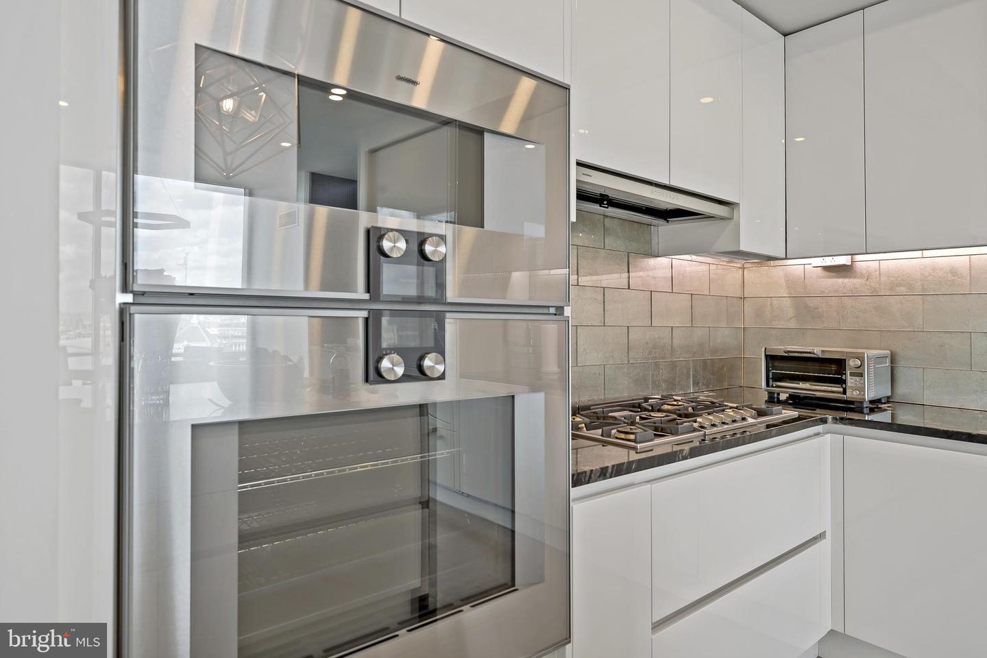 1414 S Penn Sq #22b Property Photo 12