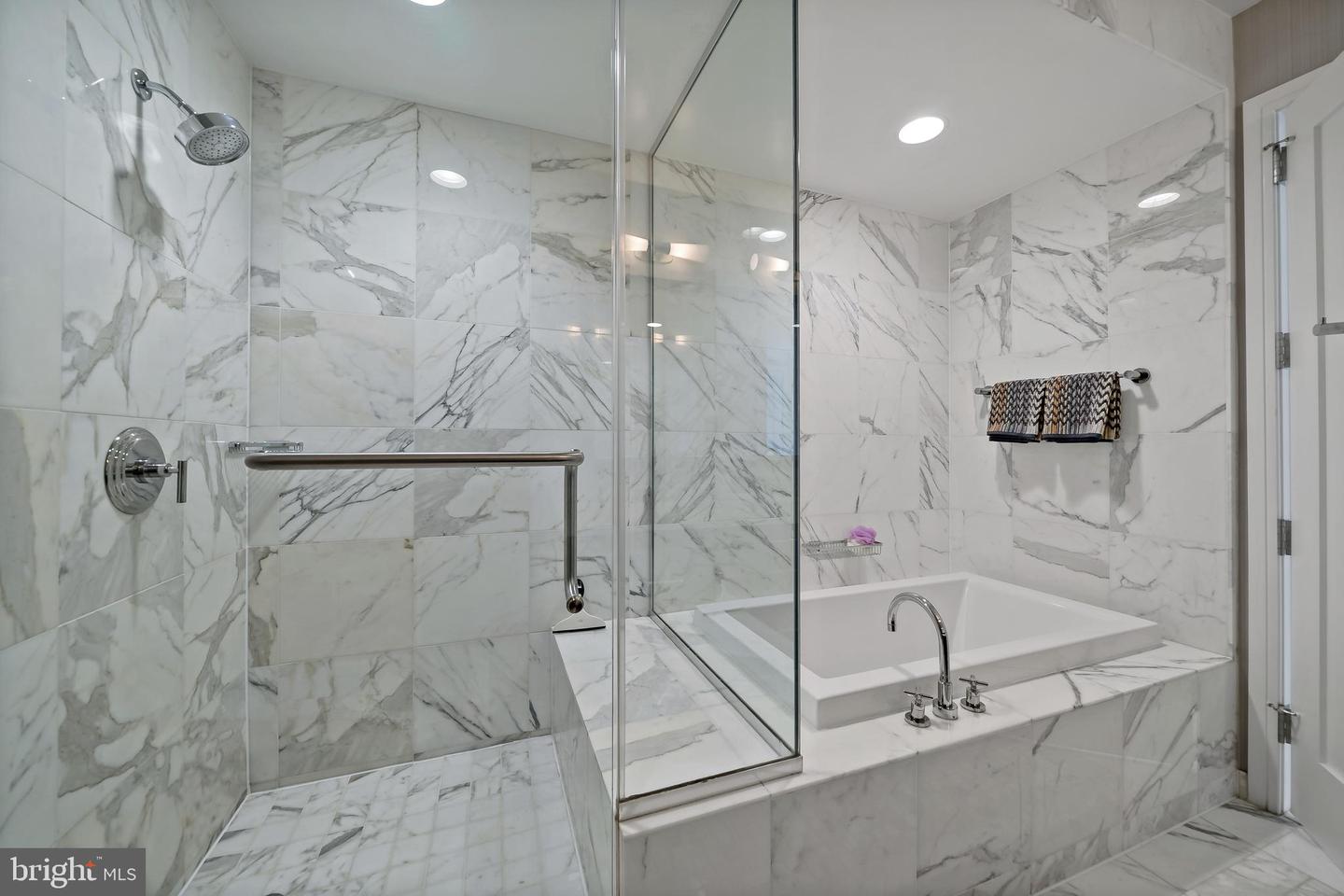 1414 S Penn Sq #22b Property Photo 27