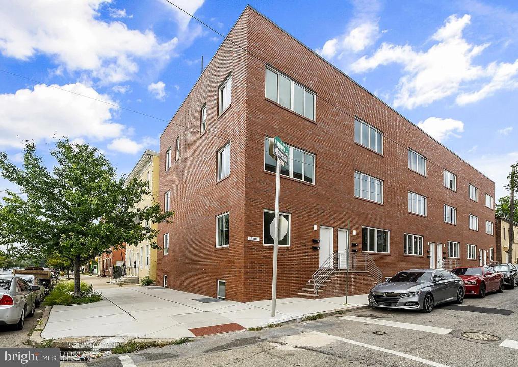 300 Budd St #e1 Property Photo 1