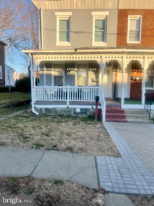 5413 N Front St Property Photo 1