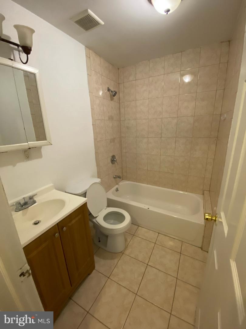 2546 N 7th St #2 Property Photo 8