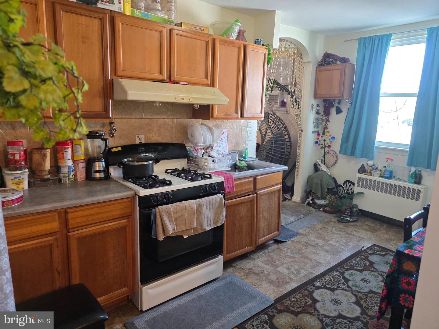 2711 Unruh Ave Property Photo 2