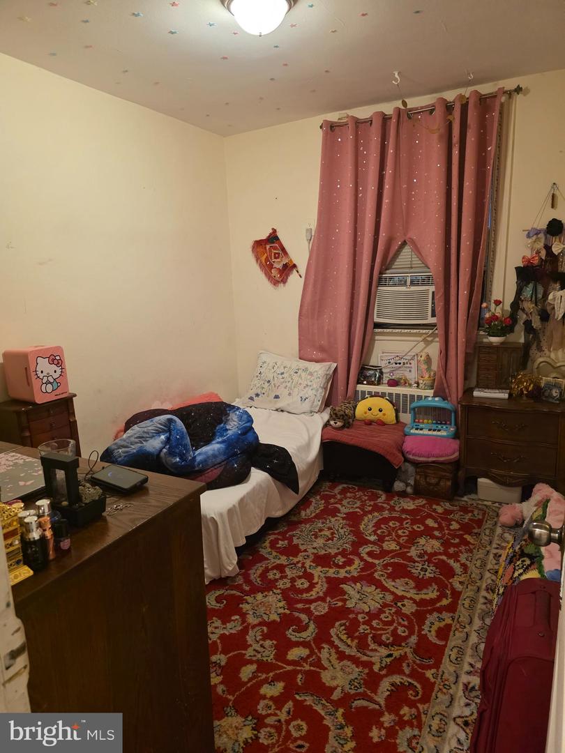 2711 Unruh Ave Property Photo 7