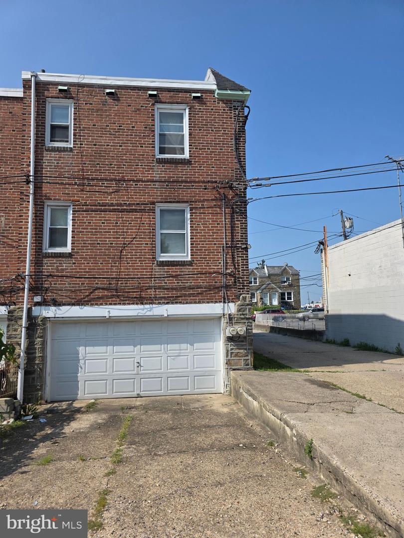 2711 Unruh Ave Property Photo 31
