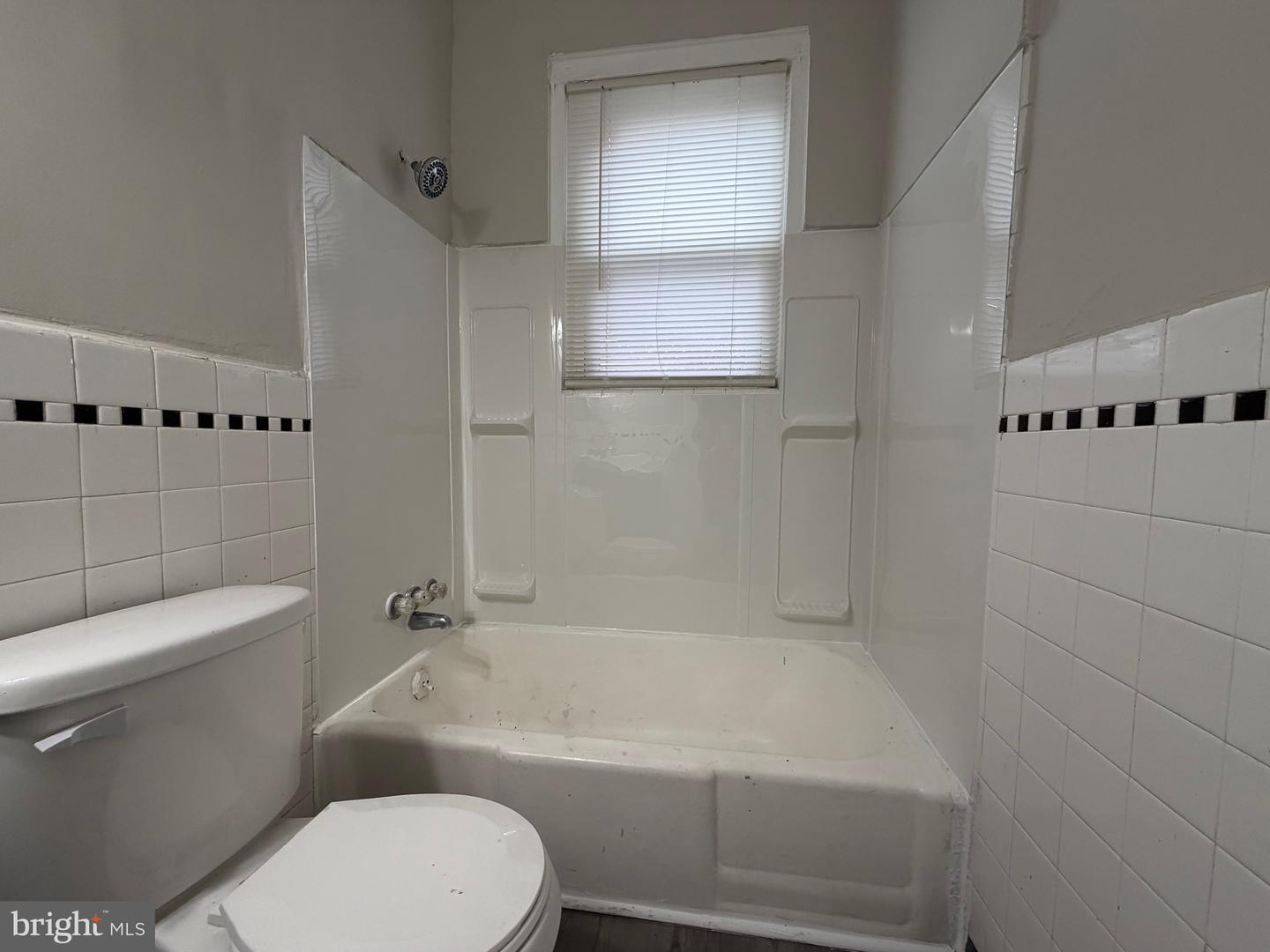 1945 W Hunting Park Ave #4 Property Photo 14