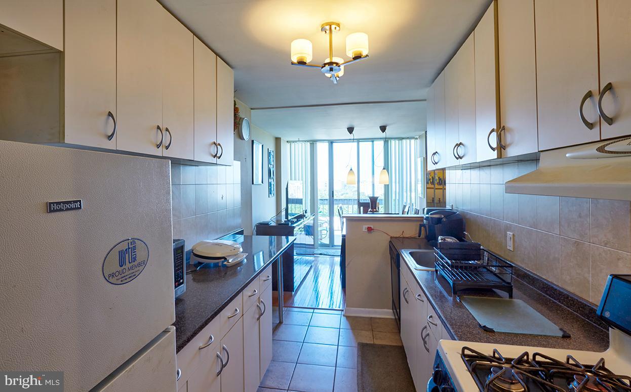 3600-00 Conshohocken Ave #1703 Property Photo 16