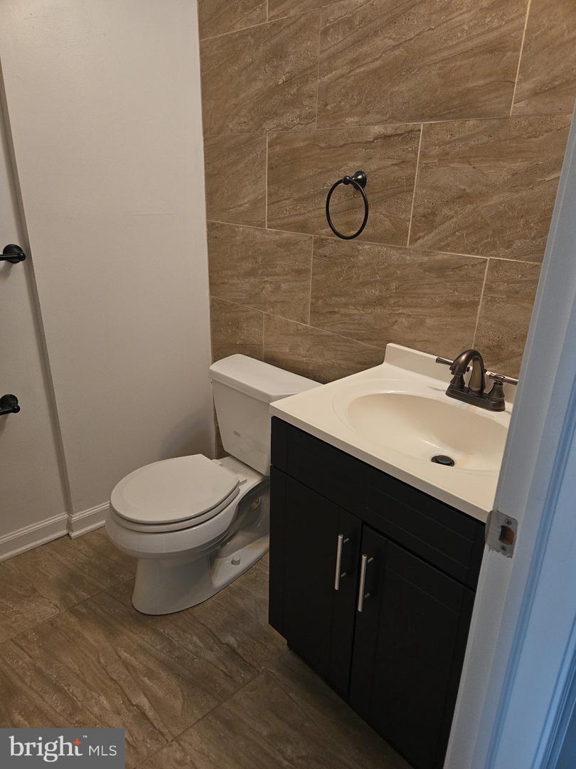 1438 S Colorado St Property Photo 2