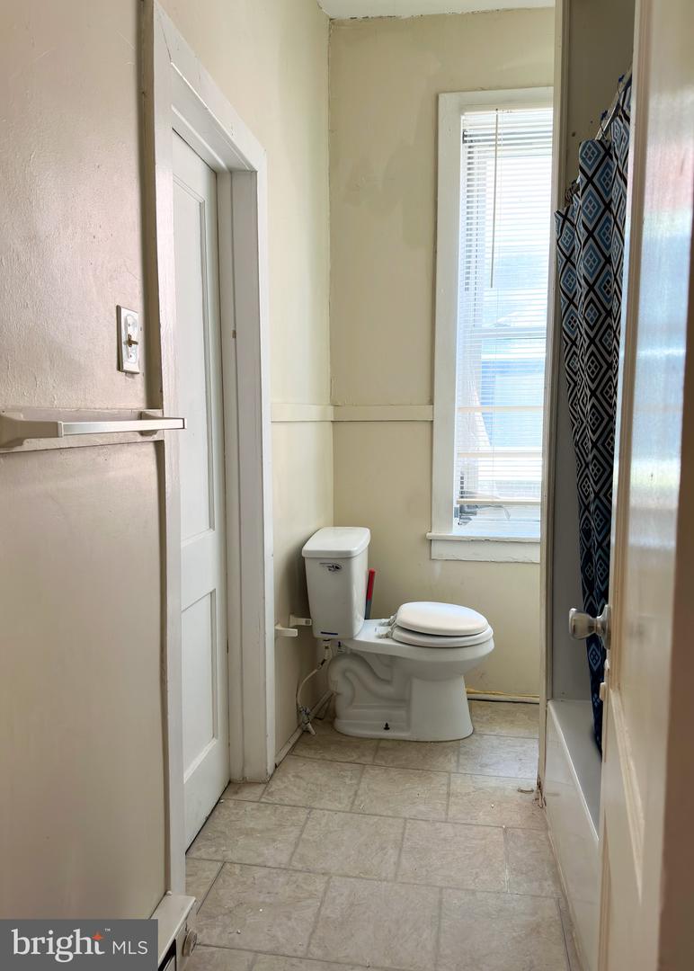 5418 Walnut St Property Photo 7