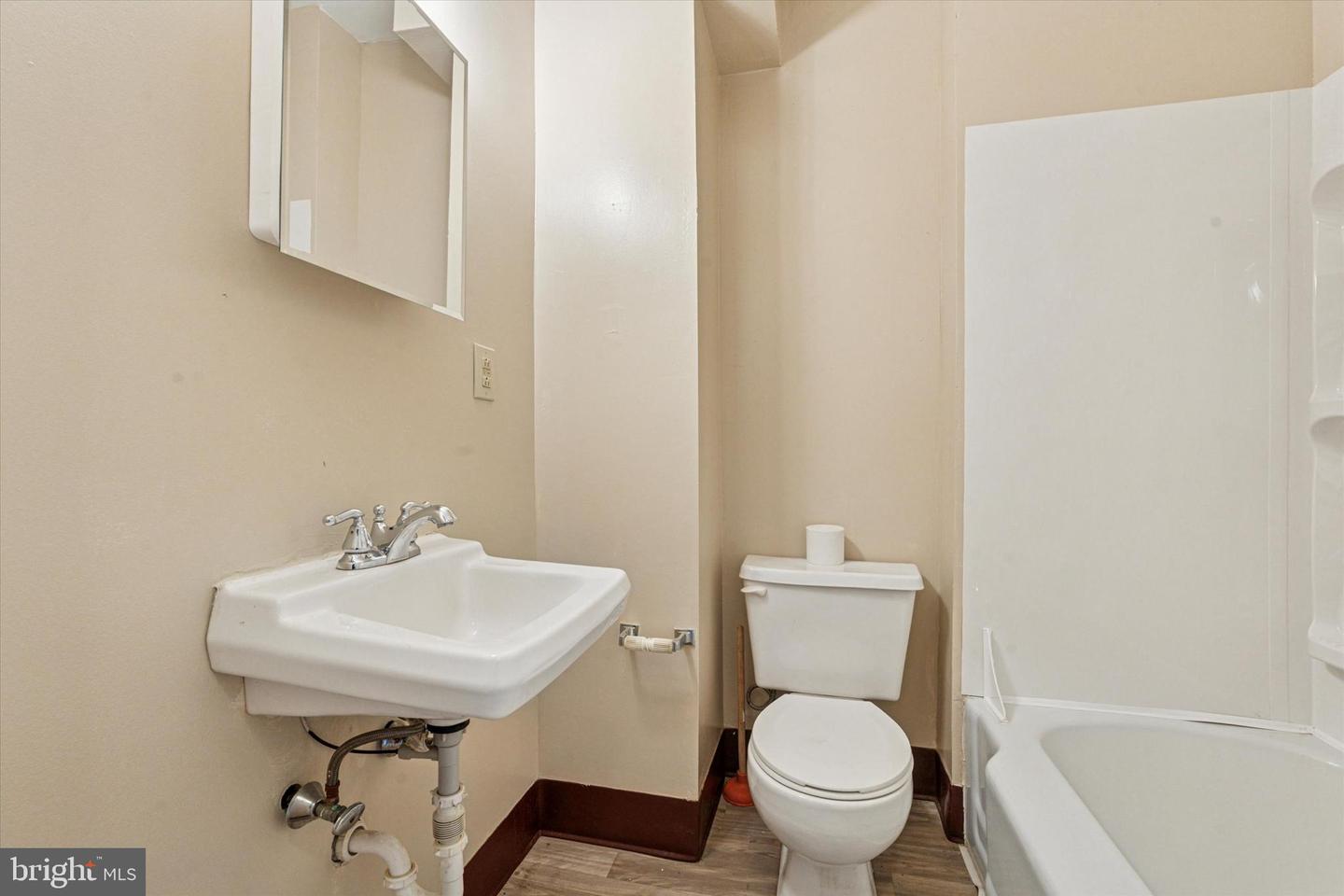 3315 Saint Vincent St Property Photo 5