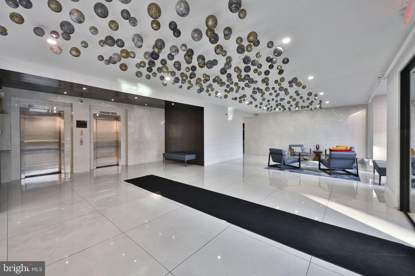 4247 Locust St #1b-118 Property Photo 11