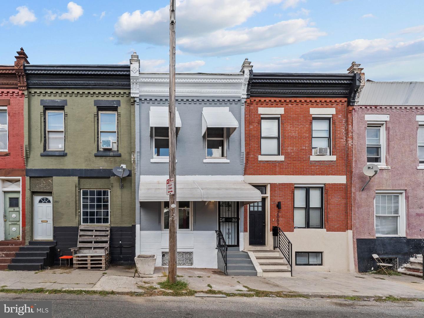 2009 W Boston St Property Photo 1