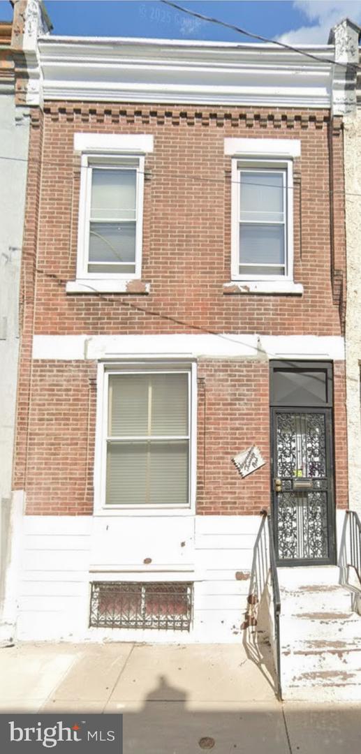 1721 N Hollywood St Property Photo 1