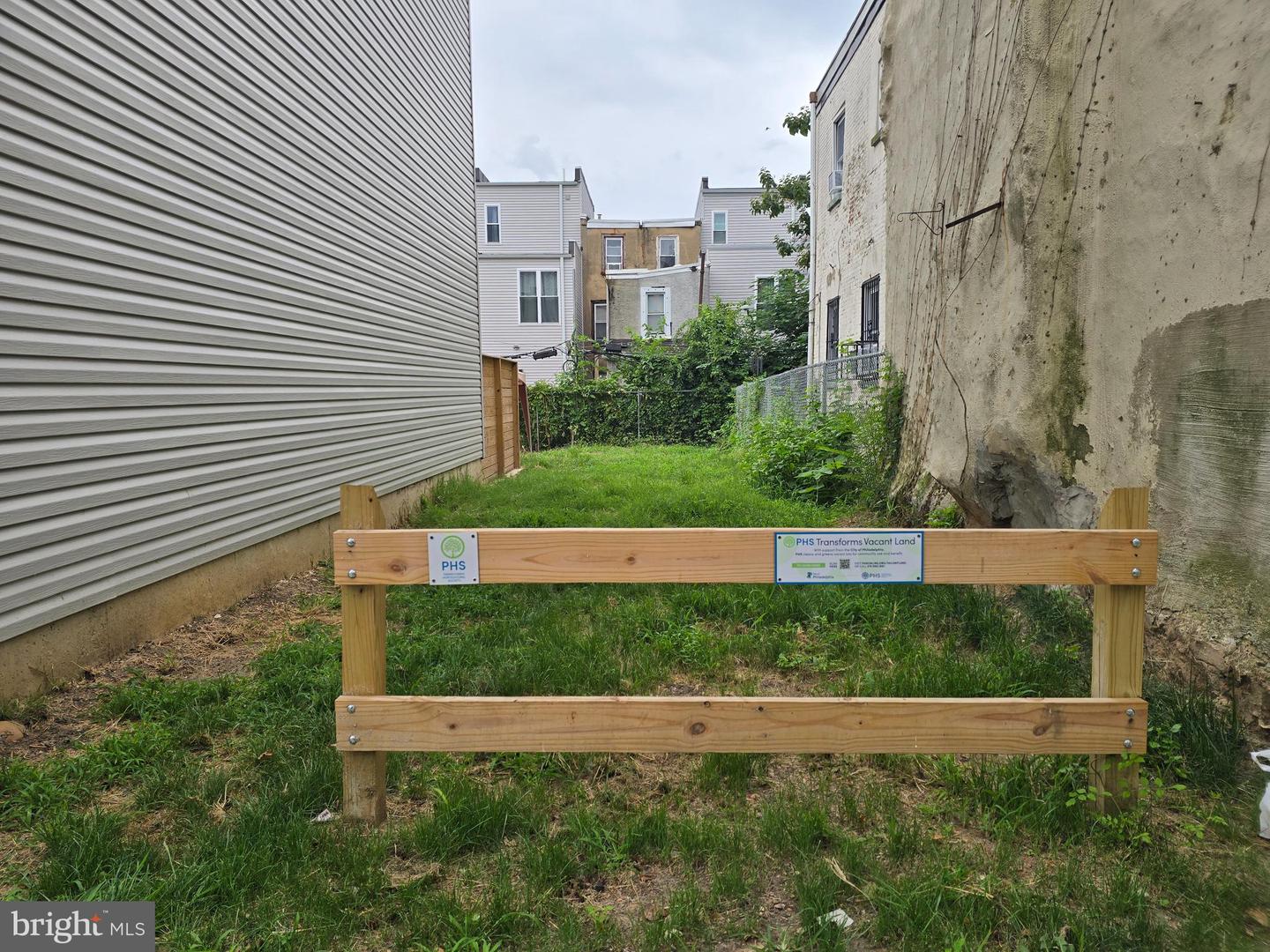 2165 N 8th St Property Photo 3