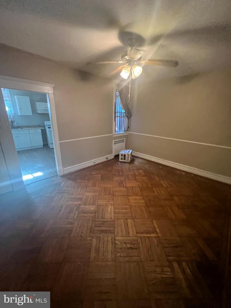 5622 N Uber St Property Photo 8