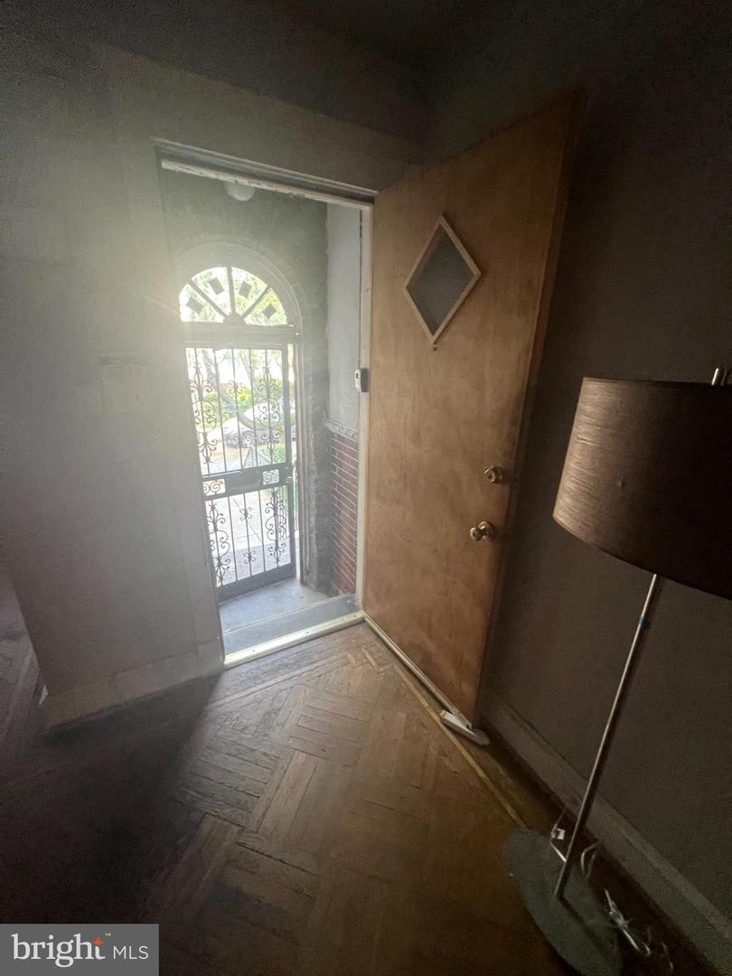 5622 N Uber St Property Photo 10