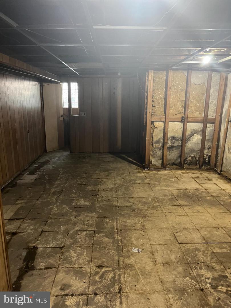 5622 N Uber St Property Photo 31