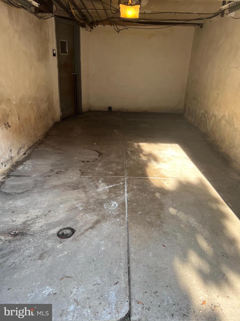 5622 N Uber St Property Photo 36