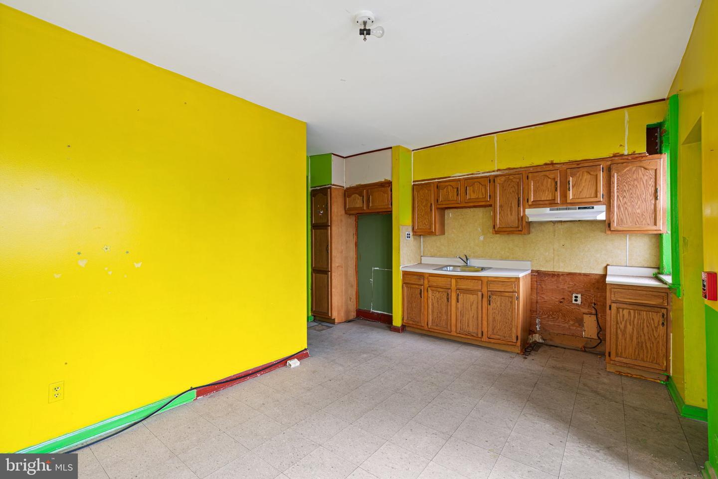 6452 Lansdowne Ave Property Photo 25