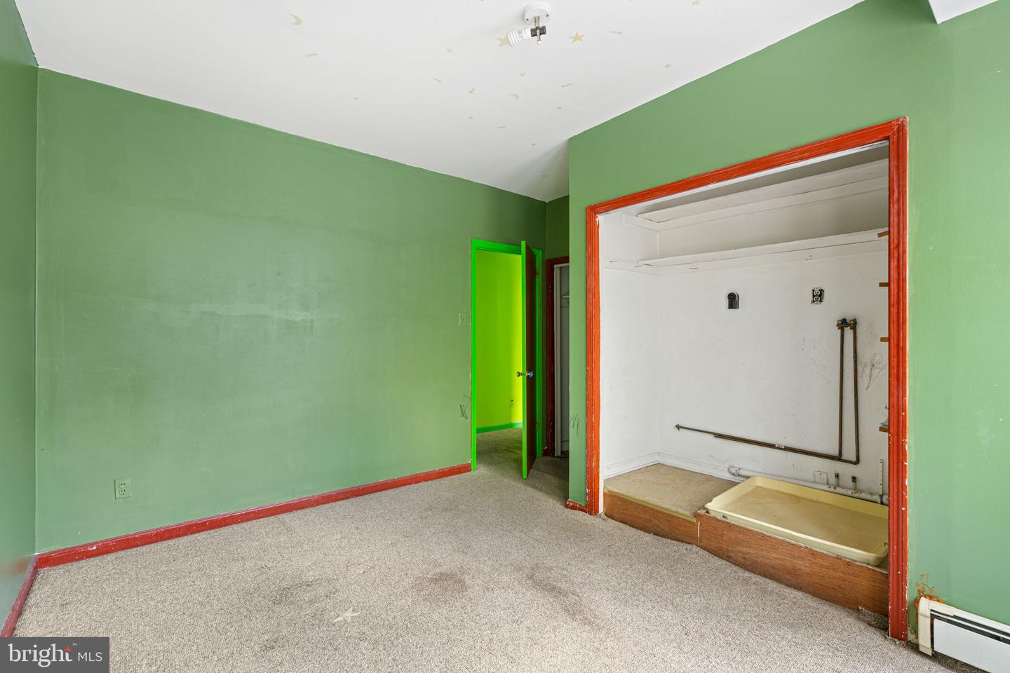 6452 Lansdowne Ave Property Photo 33