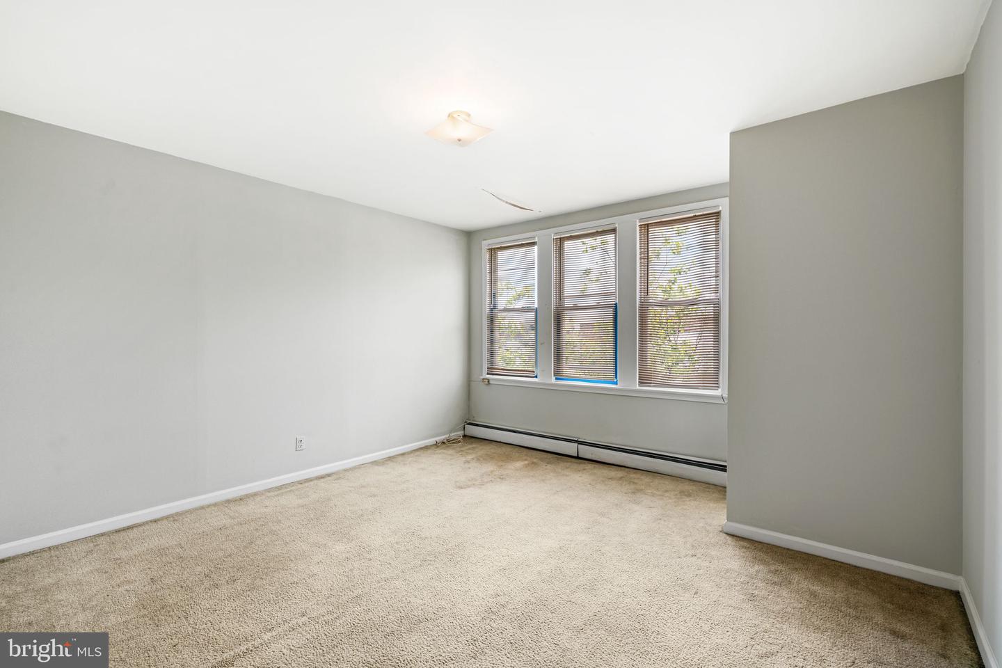 6452 Lansdowne Ave Property Photo 40