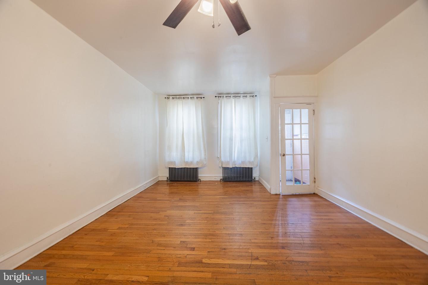 1731 S Chadwick St Property Photo 2