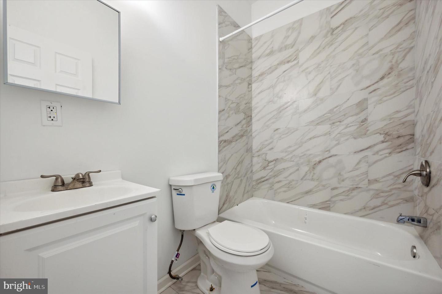 2132 N 18th St Property Photo 5