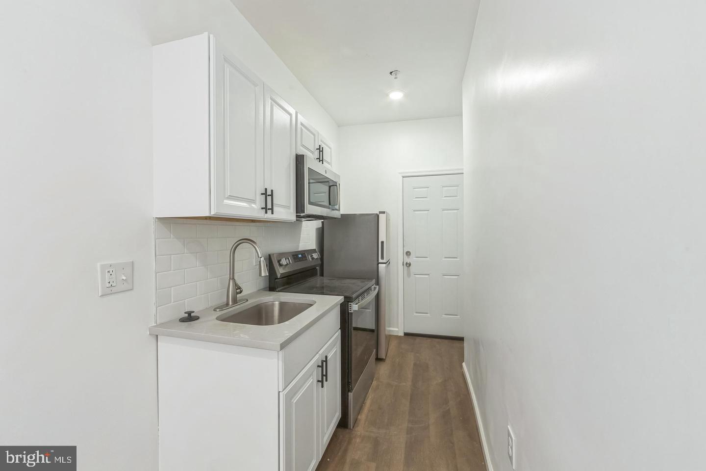 2339 N 17th St Property Photo 11