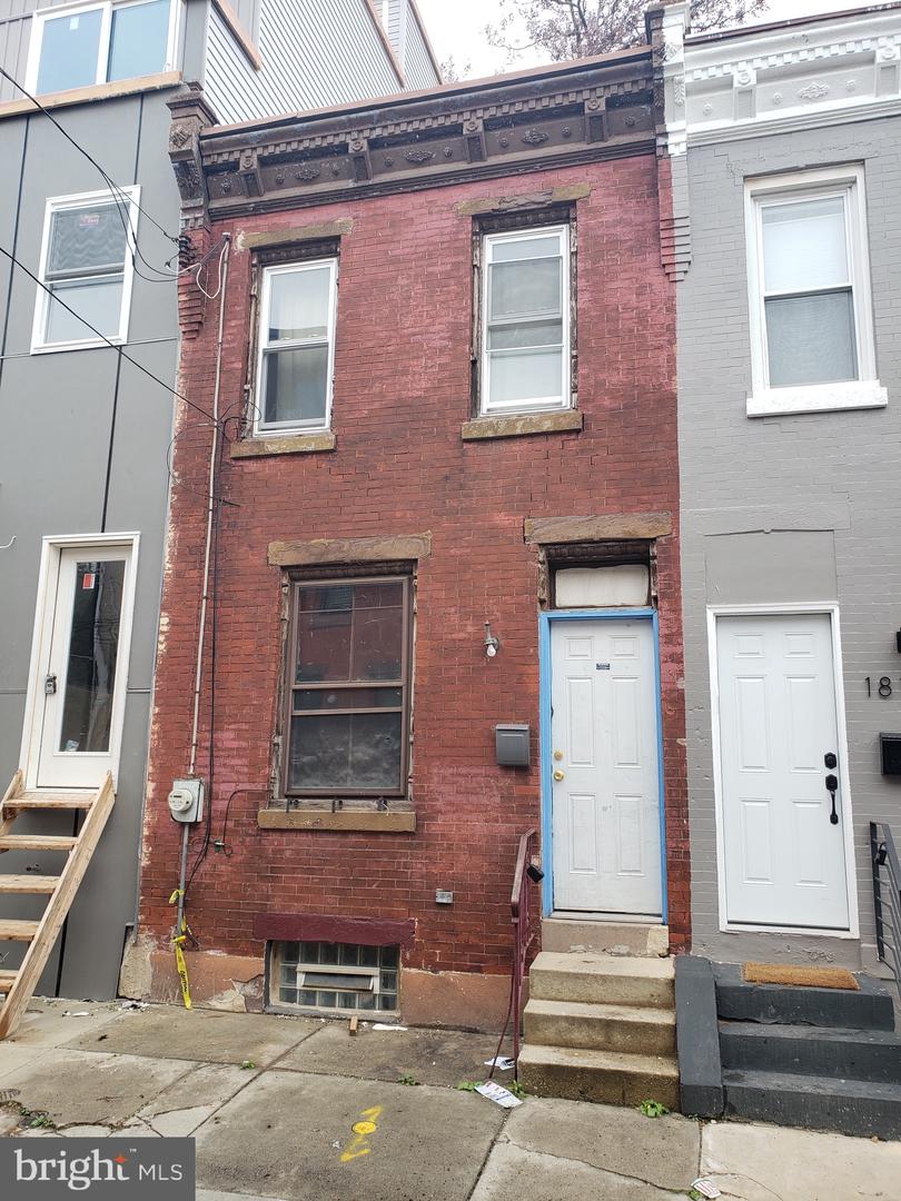 1817 Waterloo St Property Photo 1