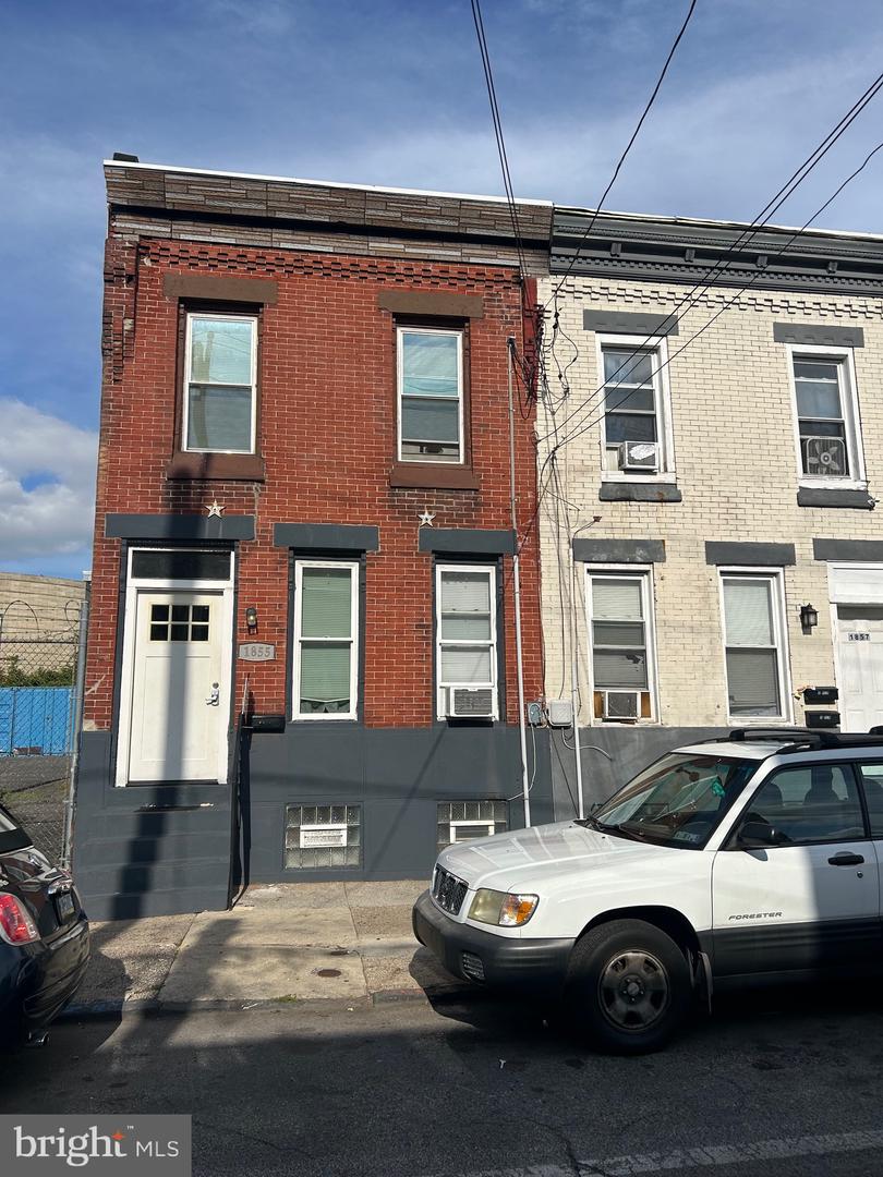 1855 E Orleans St Property Photo 2