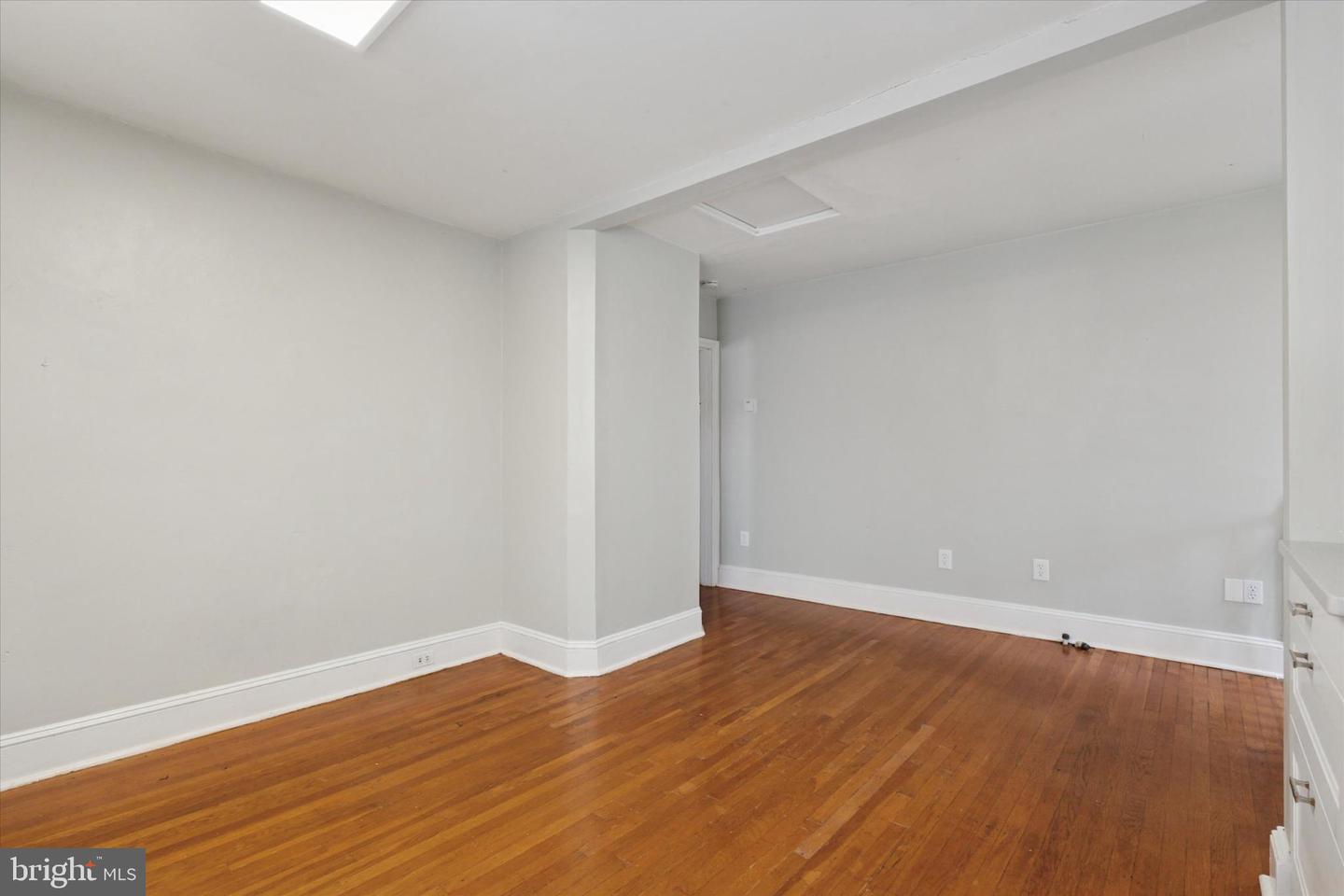 124 E Chestnut Hill Ave Property Photo 11