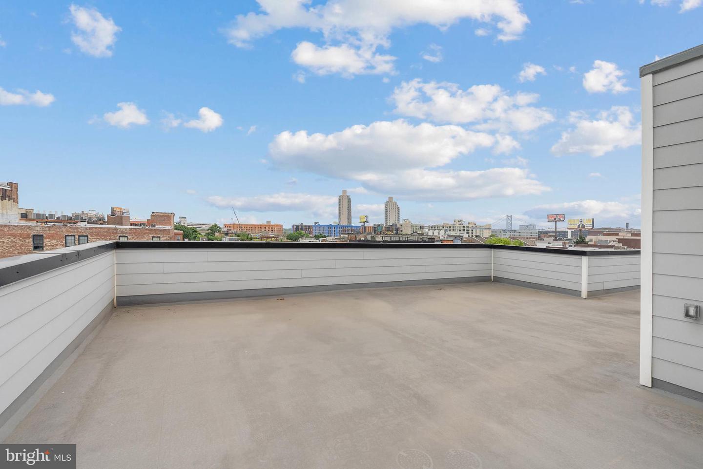 950 N 2nd St #unit 5c Property Photo 6