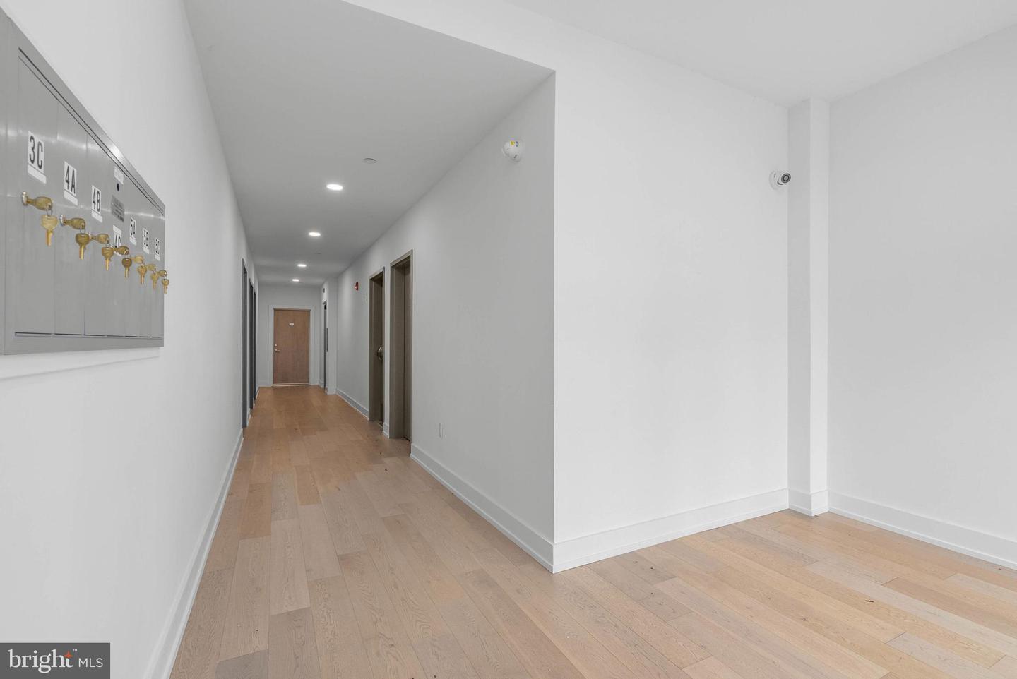 950 N 2nd St #unit 5c Property Photo 9